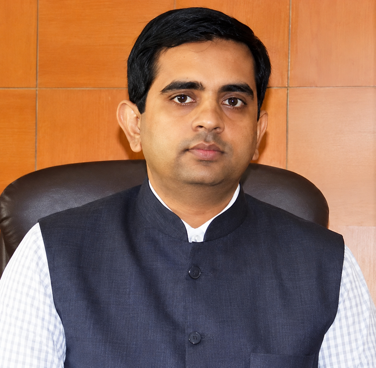 Shri Nikhil Gajraj